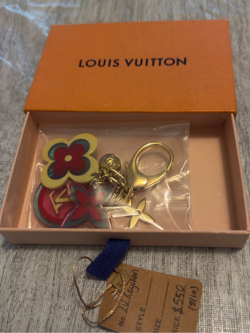 💎AUTHENTIC Louis Vuitton key charm💎 - Picture 10 of 14